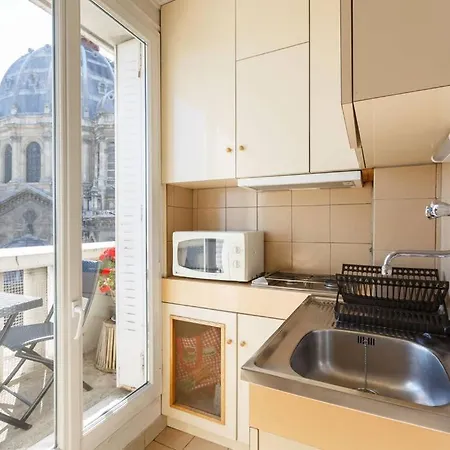 Apartamento Amazing View With 2 Bed 8, 5 Minute Of The Champs Elysee