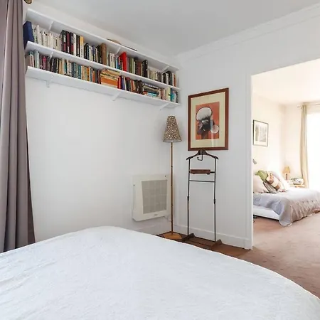 Amazing View With 2 Bed 8, 5 Minute Of The Champs Elysee * Paris